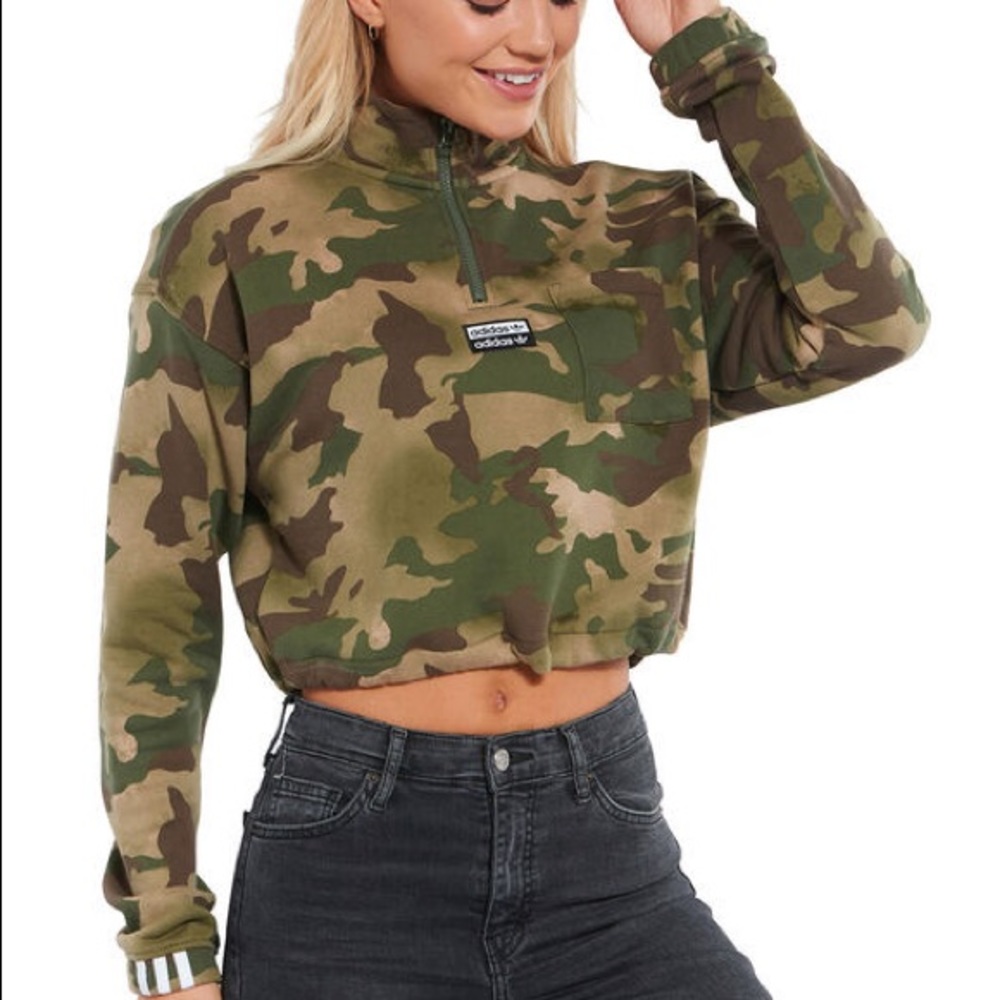 Adidas cropped half-zip sweatshirt sz S